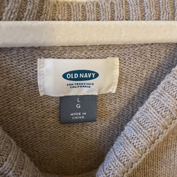 COPY - Grey Old Navy Tunic Sweater - Picture 3 of 5